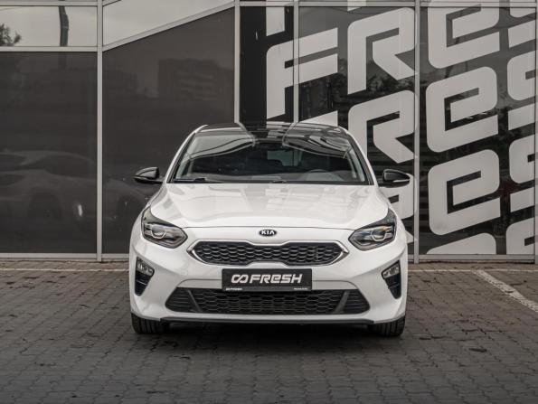 Kia Ceed III с пробегом 2018 года, цена 1 690 000 рублей, 111113 км, хэтчбек, Автокод Объявления