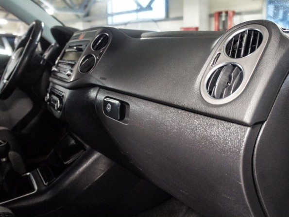 Volkswagen Tiguan I с пробегом 2010 года, цена 950 000 рублей, 223000 км, внедорожник, Автокод Объявления