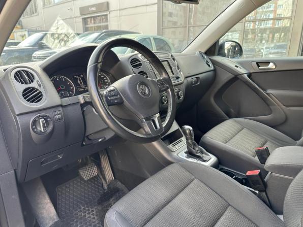 Volkswagen Tiguan I Рестайлинг с пробегом 2014 года, цена 1 099 000 рублей, 215000 км, внедорожник, Автокод Объявления