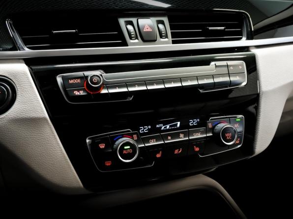 BMW X1 II (F48) Рестайлинг с пробегом 2020 года, цена 2 800 000 рублей, 101564 км, внедорожник, Автокод Объявления