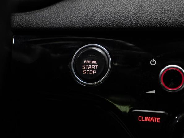 Kia Sportage IV с пробегом 2016 года, цена 1 798 000 рублей, 74567 км, внедорожник, Автокод Объявления