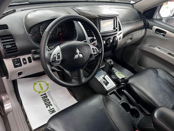 Mitsubishi Pajero Sport II с пробегом 2011 года, цена 1 645 000 рублей, 198605 км, внедорожник, Автокод Объявления