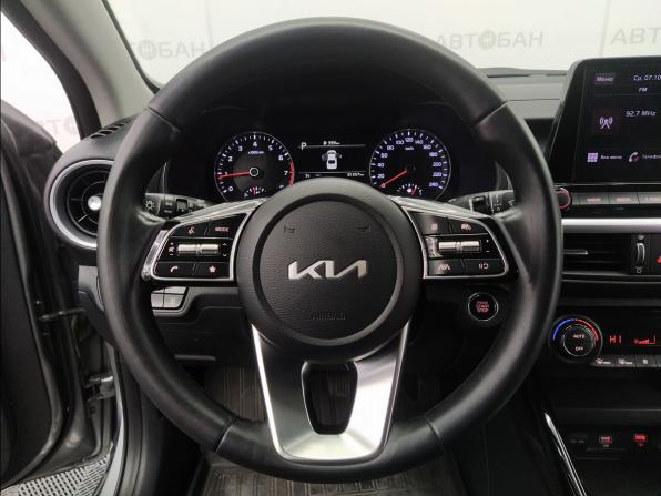 Kia Cerato IV Рестайлинг с пробегом 2021 года, цена 1 919 000 рублей, 81257 км, седан, Автокод Объявления