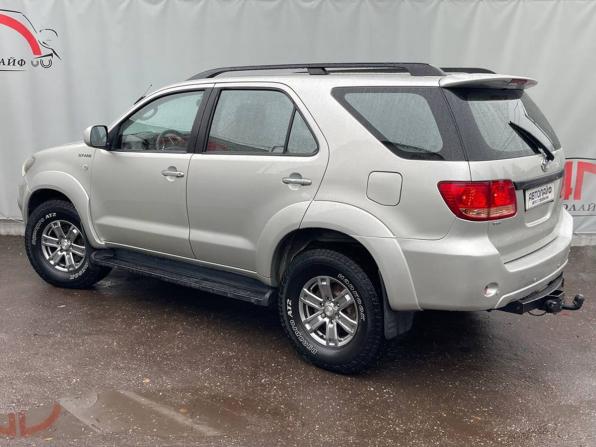 Toyota Fortuner I Рестайлинг с пробегом 2008 года, цена 1 779 000 рублей, 181075 км, внедорожник, Автокод Объявления