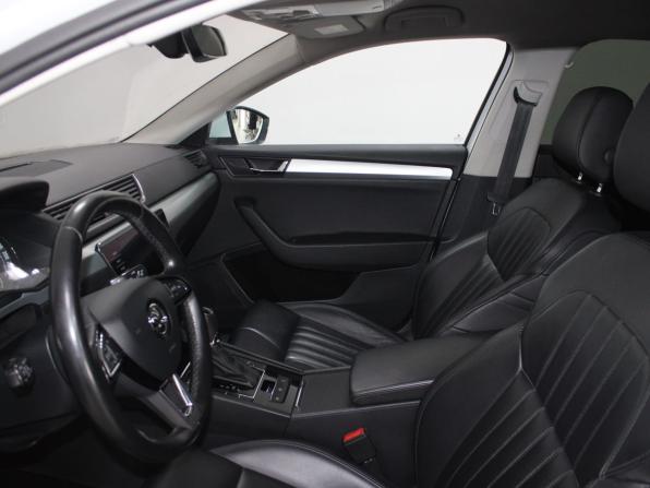 Skoda Superb III с пробегом 2018 года, цена 1 899 900 рублей, 173658 км, лифтбек, Автокод Объявления
