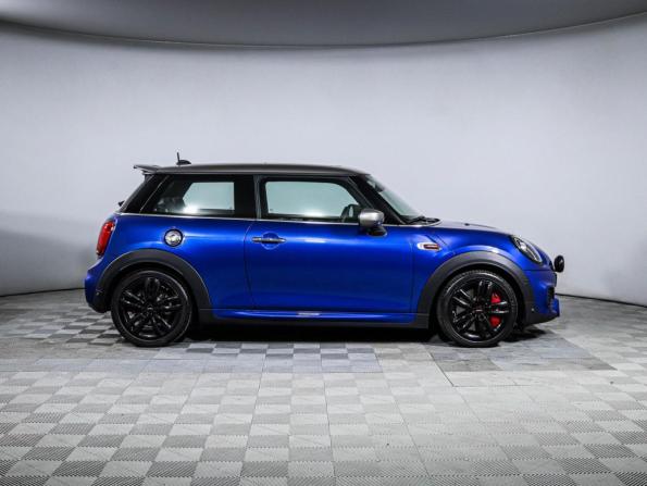 Mini Hatch III (F55/F56) Рестайлинг с пробегом 2019 года, цена 4 290 000 рублей, 8045 км, хэтчбек, Автокод Объявления