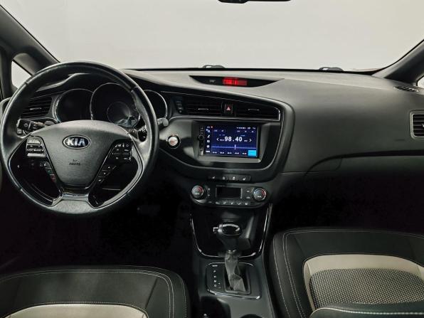 Kia Ceed II Рестайлинг с пробегом 2016 года, цена 1 329 000 рублей, 86513 км, хэтчбек, Автокод Объявления