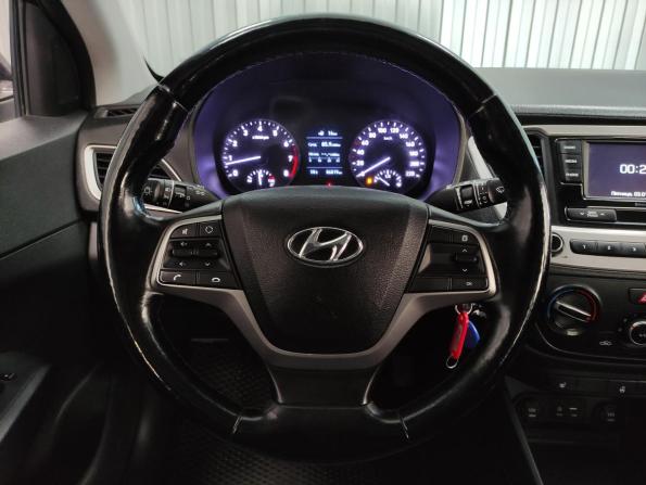 Hyundai Solaris II с пробегом 2018 года, цена 1 180 000 рублей, 86818 км, седан, Автокод Объявления