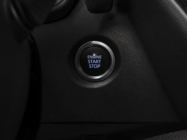 Toyota Corolla XII (E210) с пробегом 2021 года, цена 2 129 000 рублей, 68595 км, седан, Автокод Объявления