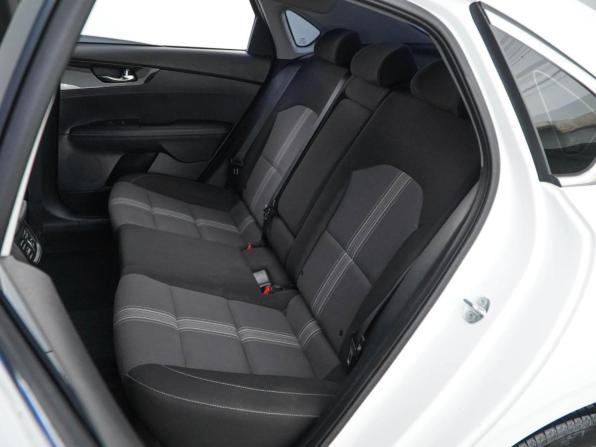 Kia Cerato IV Рестайлинг с пробегом 2022 года, цена 2 245 444 рубля, 91880 км, седан, Автокод Объявления