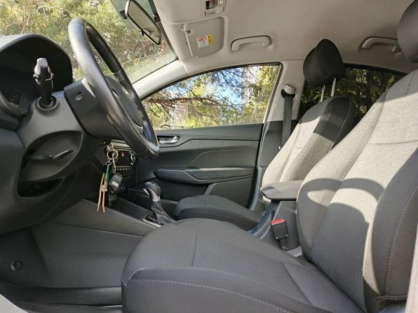 Hyundai Solaris II с пробегом 2019 года, цена 1 230 000 рублей, 182180 км, седан, Автокод Объявления