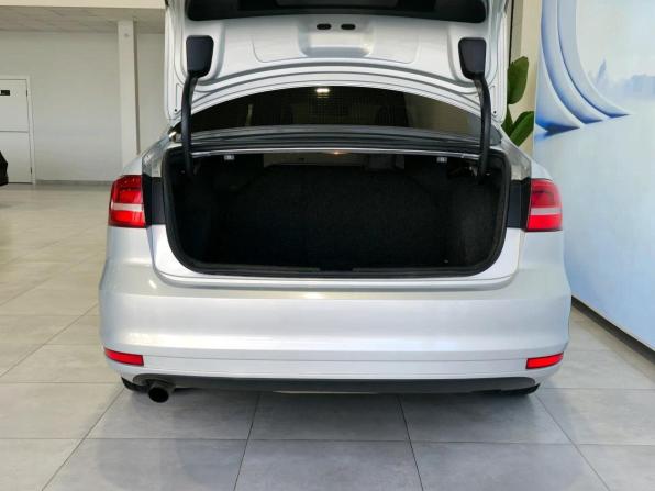 Volkswagen Jetta VI Рестайлинг с пробегом 2015 года, цена 1 299 000 рублей, 152000 км, седан, Автокод Объявления