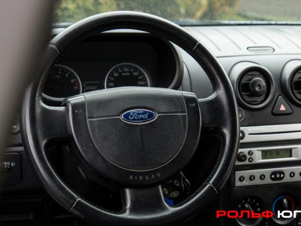 Ford Fusion I с пробегом 2005 года, цена 313 000 рублей, 169567 км, хэтчбек, Автокод Объявления
