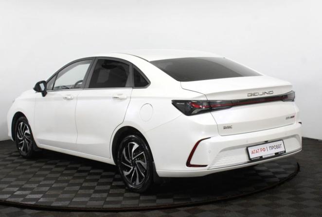 BAIC U5 Plus с пробегом 2023 года, цена 1 200 000 рублей, 58341 км, седан, Автокод Объявления