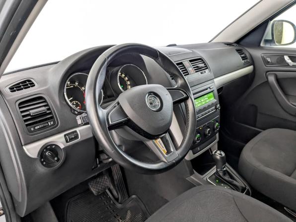 Skoda Yeti I Рестайлинг с пробегом 2014 года, цена 1 265 000 рублей, 102059 км, внедорожник, Автокод Объявления
