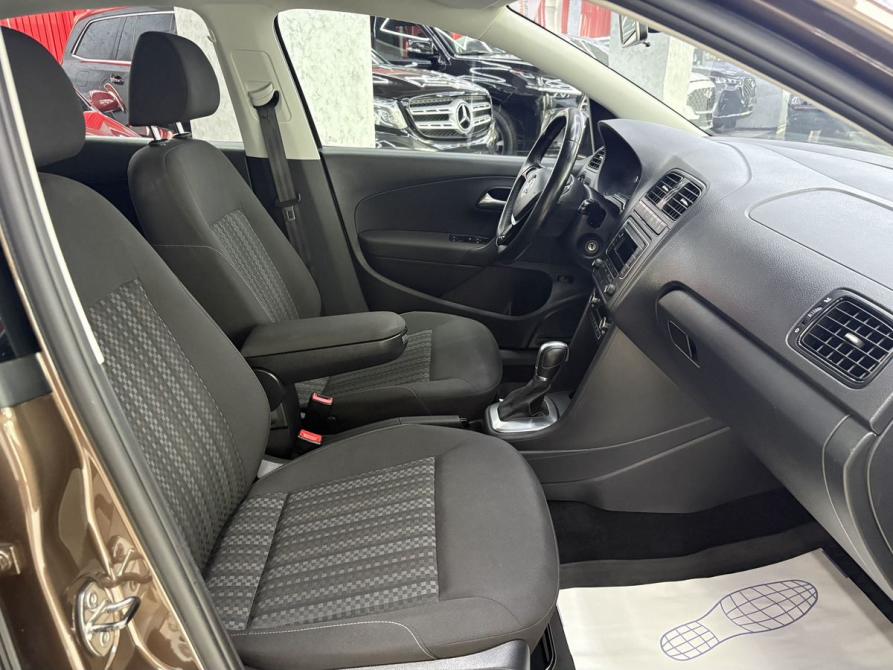 Volkswagen Polo V Рестайлинг Ярославль  - изображение 17