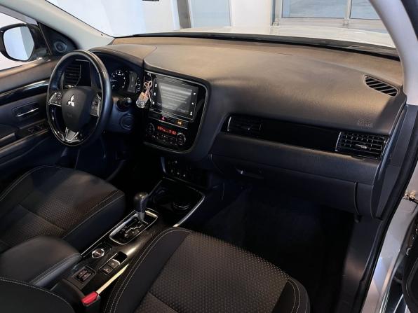 Mitsubishi Outlander III Рестайлинг 3 с пробегом 2019 года, цена 2 499 000 рублей, 67624 км, внедорожник, Автокод Объявления