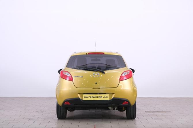 Mazda 2 II (DE) с пробегом 2008 года, цена 859 000 рублей, 90000 км, хэтчбек, Автокод Объявления
