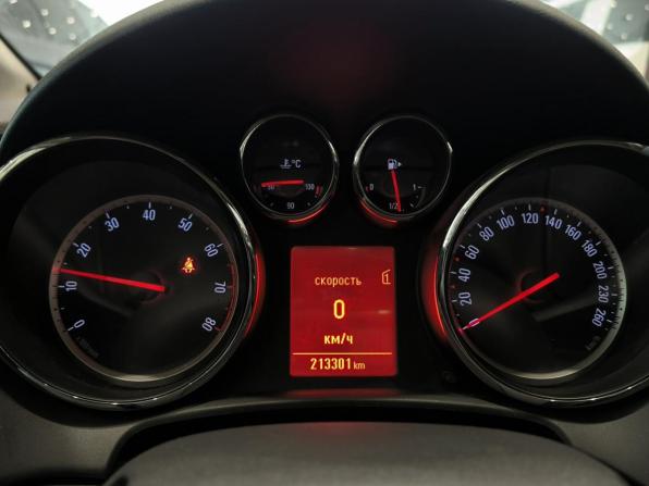 Opel Astra J с пробегом 2011 года, цена 499 000 рублей, 213293 км, хэтчбек, Автокод Объявления
