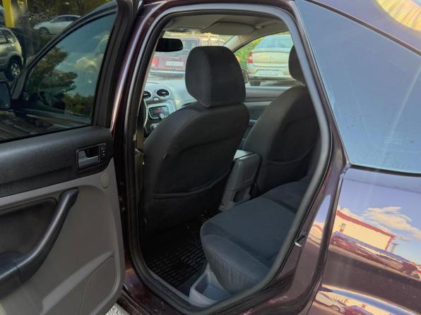 Ford Focus II Рестайлинг с пробегом 2008 года, цена 450 000 рублей, 270000 км, седан, Автокод Объявления