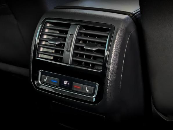 Volkswagen Passat B8 с пробегом 2019 года, цена 2 400 000 рублей, 128087 км, седан, Автокод Объявления