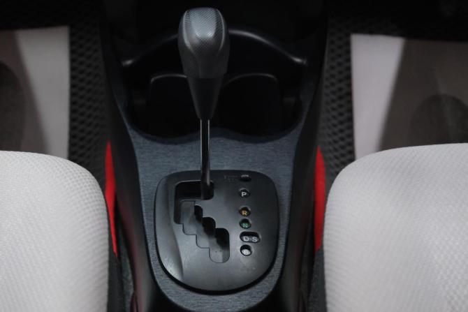 Toyota Vitz III (XP130) с пробегом 2011 года, цена 799 000 рублей, 115000 км, хэтчбек, Автокод Объявления