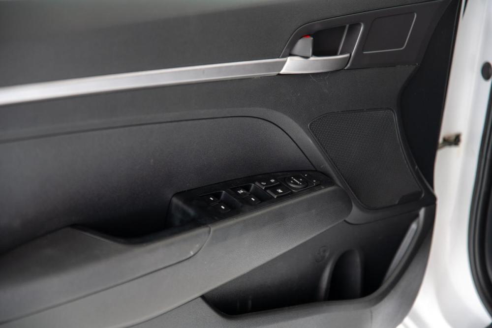 Hyundai Elantra VI (AD) Рестайлинг Ростов-на-Дону  - изображение 23