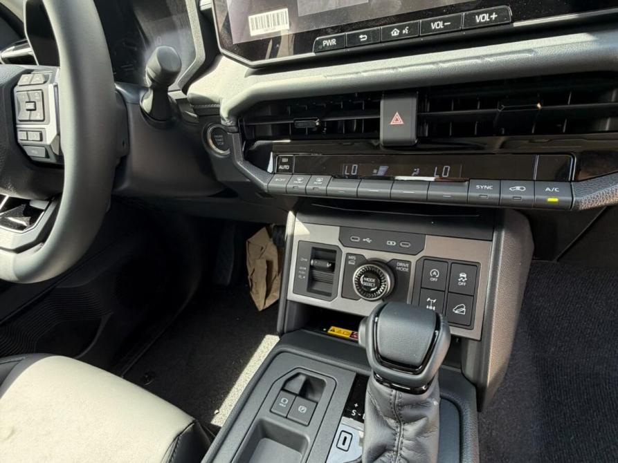 Toyota Hilux IX Екатеринбург  - изображение 3