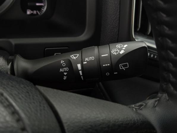 Toyota Land Cruiser 200 Series Рестайлинг 2 с пробегом 2018 года, цена 6 050 000 рублей, 219529 км, внедорожник, Автокод Объявления