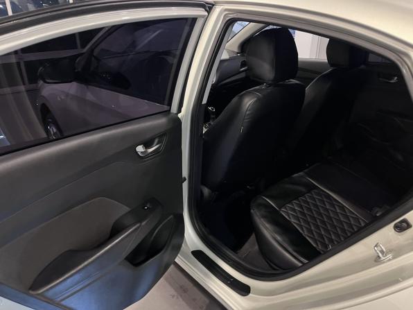 Hyundai Solaris II с пробегом 2019 года, цена 1 150 000 рублей, 140699 км, седан, Автокод Объявления