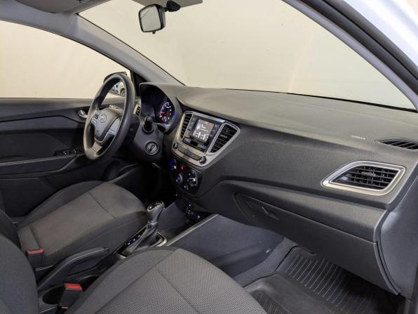 Hyundai Solaris II Рестайлинг с пробегом 2022 года, цена 1 565 000 рублей, 124258 км, седан, Автокод Объявления