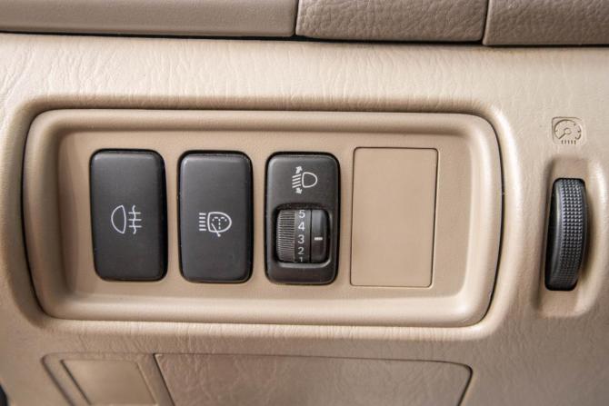Toyota Camry V (XV30) Рестайлинг с пробегом 2004 года, цена 909 000 рублей, 303000 км, седан, Автокод Объявления