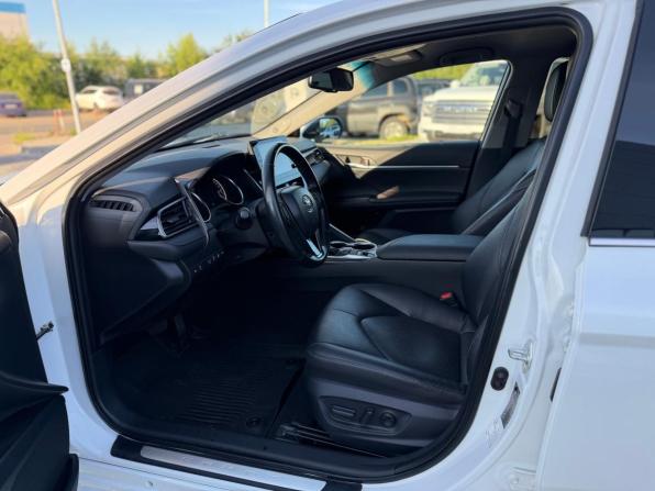 Toyota Camry VIII (XV70) Рестайлинг с пробегом 2021 года, цена 3 150 000 рублей, 97200 км, седан, Автокод Объявления