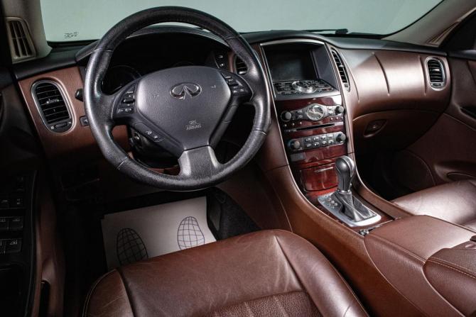 Infiniti QX50 I Рестайлинг с пробегом 2016 года, цена 2 159 000 рублей, 158780 км, внедорожник, Автокод Объявления
