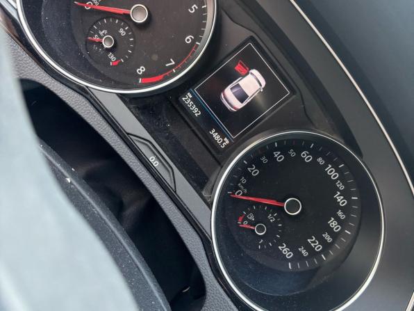 Volkswagen Passat B8 с пробегом 2018 года, цена 1 687 000 рублей, 235400 км, седан, Автокод Объявления