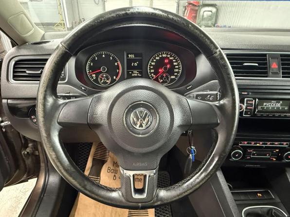 Volkswagen Jetta VI с пробегом 2011 года, цена 659 200 рублей, 229914 км, седан, Автокод Объявления