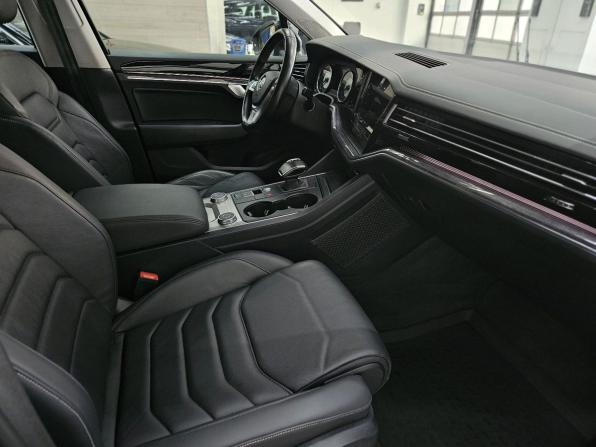 Volkswagen Touareg III с пробегом 2019 года, цена 4 490 000 рублей, 142193 км, внедорожник, Автокод Объявления
