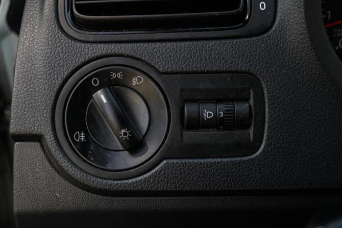 Volkswagen Polo V Рестайлинг с пробегом 2016 года, цена 1 075 000 рублей, 134988 км, седан, Автокод Объявления
