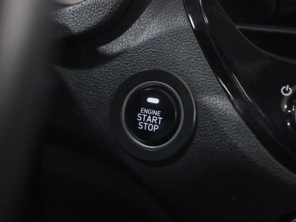 Hyundai Solaris II Рестайлинг с пробегом 2021 года, цена 1 399 000 рублей, 115861 км, седан, Автокод Объявления