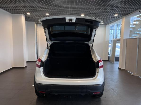 Nissan Qashqai II с пробегом 2016 года, цена 1 790 000 рублей, 130000 км, внедорожник, Автокод Объявления