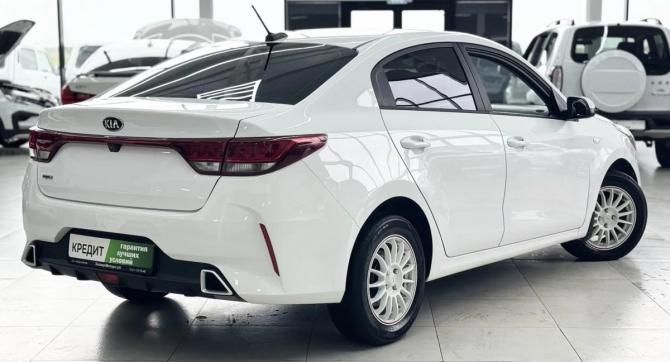 Kia Rio IV Рестайлинг с пробегом 2021 года, цена 1 749 000 рублей, 79900 км, седан, Автокод Объявления