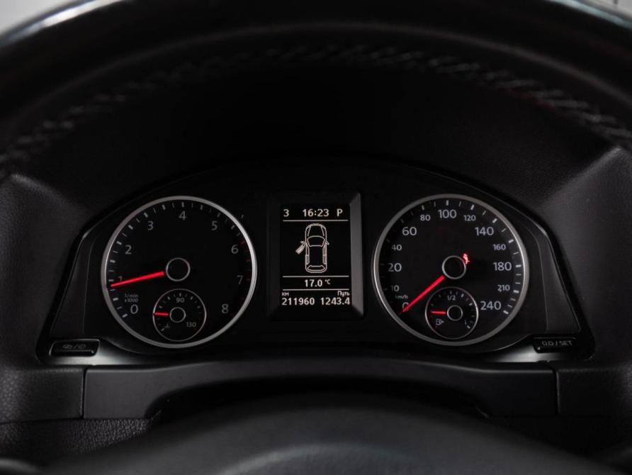 Volkswagen Tiguan I Рестайлинг Тюмень  - изображение 13