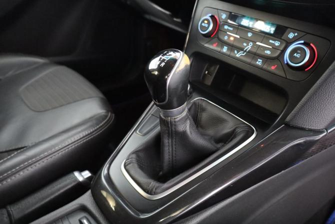 Ford Focus III Рестайлинг с пробегом 2017 года, цена 1 099 000 рублей, 144000 км, хэтчбек, Автокод Объявления