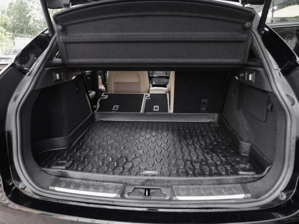 Jaguar F-Pace I с пробегом 2017 года, цена 2 369 000 рублей, 172299 км, внедорожник, Автокод Объявления