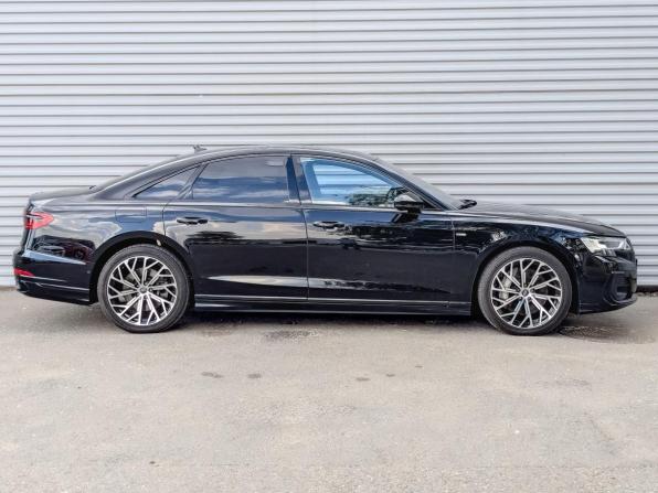 Audi A8 IV (D5) с пробегом 2022 года, цена 6 990 000 рублей, 81667 км, седан, Автокод Объявления