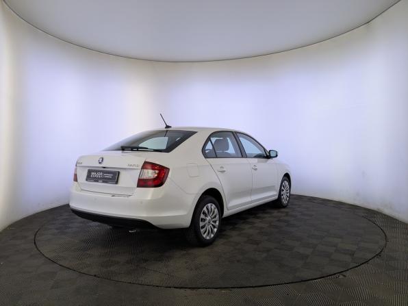 Skoda Rapid I Рестайлинг с пробегом 2019 года, цена 1 399 000 рублей, 67806 км, лифтбек, Автокод Объявления
