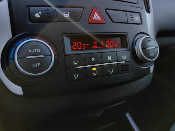 Kia Ceed I Рестайлинг с пробегом 2010 года, цена 599 000 рублей, 170000 км, хэтчбек, Автокод Объявления
