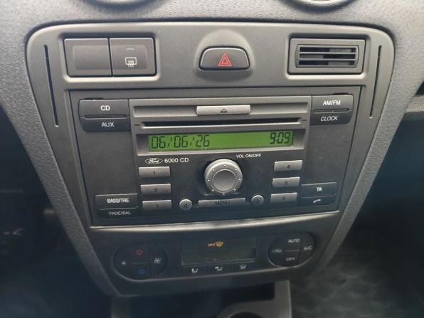 Ford Fusion I Рестайлинг с пробегом 2007 года, цена 345 000 рублей, 223000 км, хэтчбек, Автокод Объявления