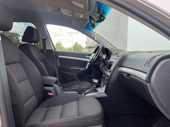 Skoda Octavia II (A5) Рестайлинг с пробегом 2012 года, цена 780 000 рублей, 143000 км, лифтбек, Автокод Объявления