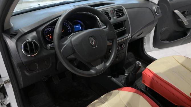 Renault Logan II с пробегом 2018 года, цена 830 000 рублей, 52000 км, седан, Автокод Объявления
